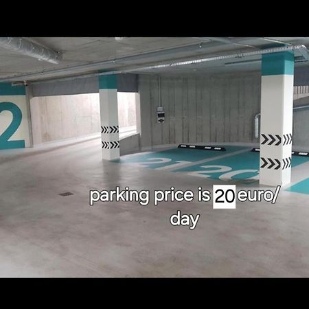 Happy Inn Vip, Self Check-In-24X7, A-C, Parking-In-The-Underground-Garage Vilna Exterior foto
