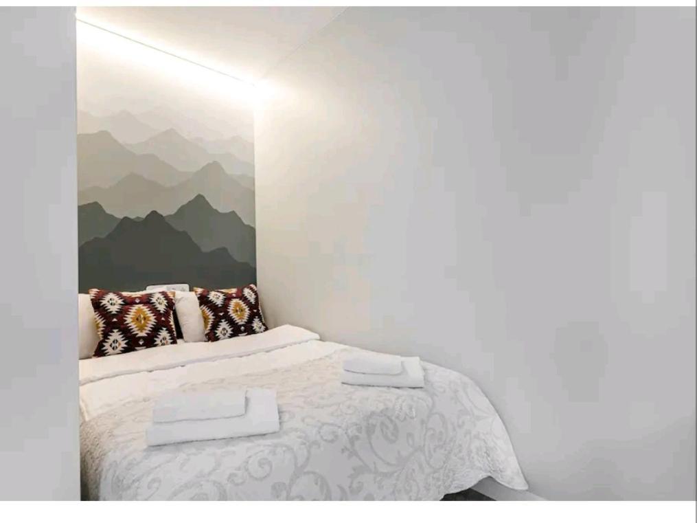 Happy Inn Vip, Self Check-In-24X7, A-C, Parking-In-The-Underground-Garage Vilna Exterior foto